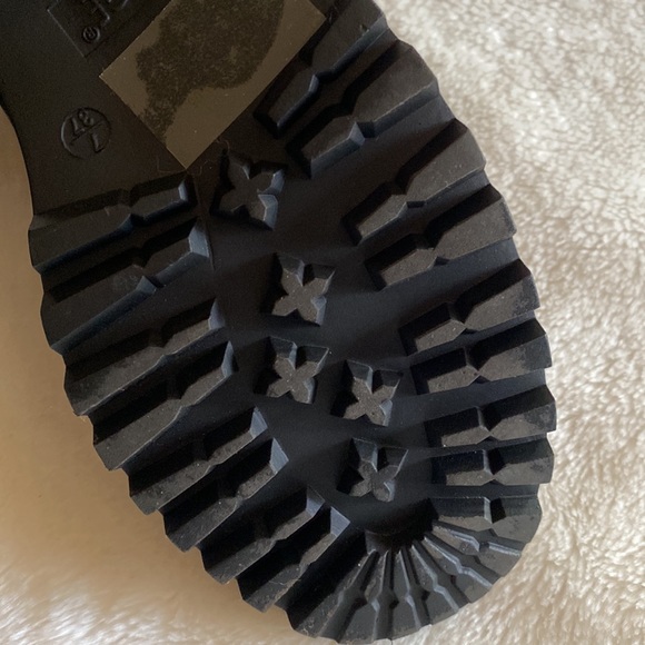 NEW ROUGE Faux Fur Winter Boots Lug Soles Size 7 - Picture 7 of 15